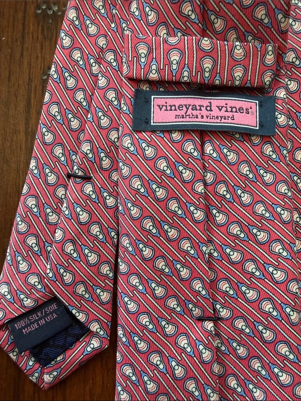 Vineyard Vines silk vineyard